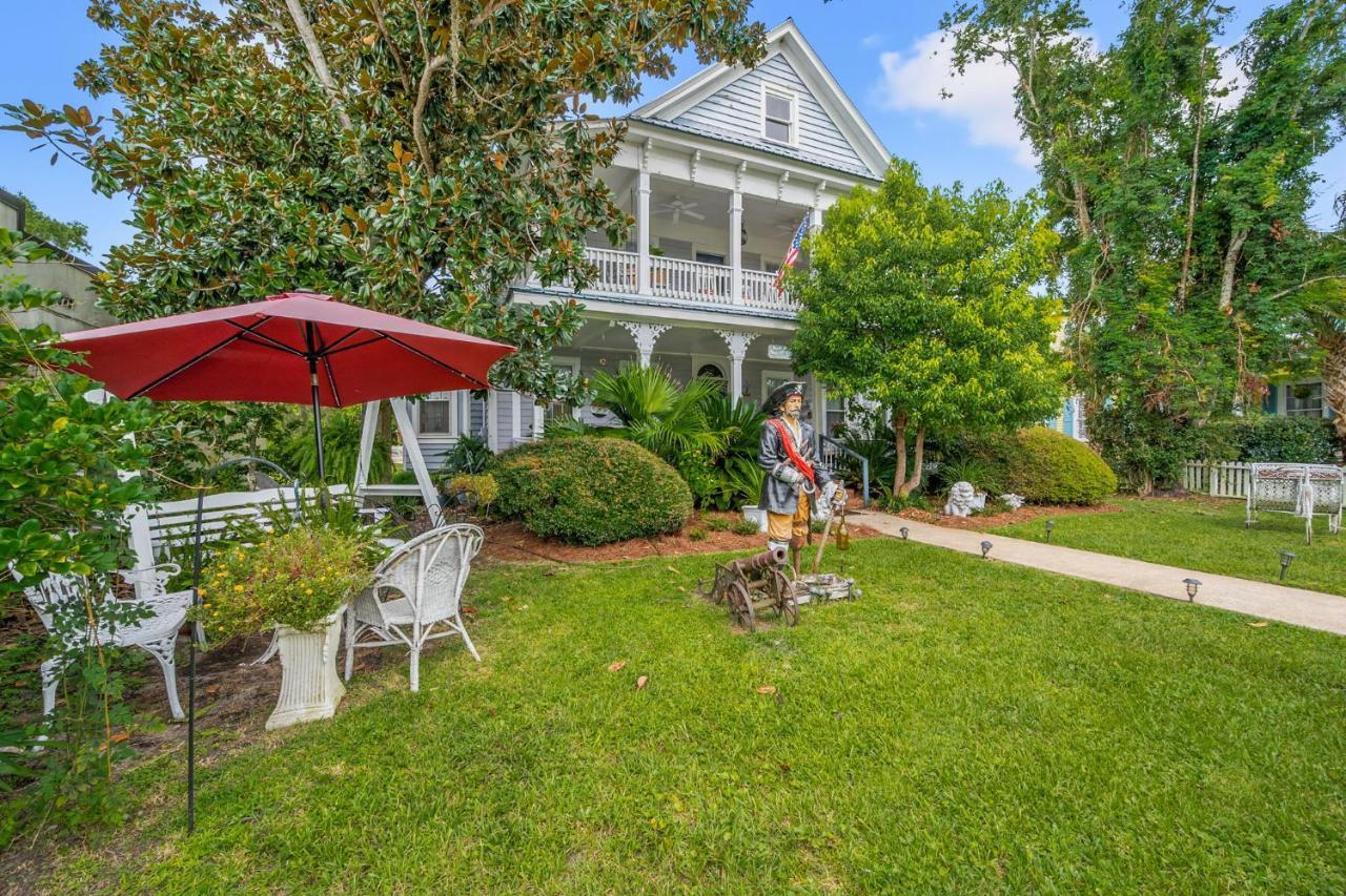 Goodbread House Bed And Breakfast Saint Marys Exterior photo