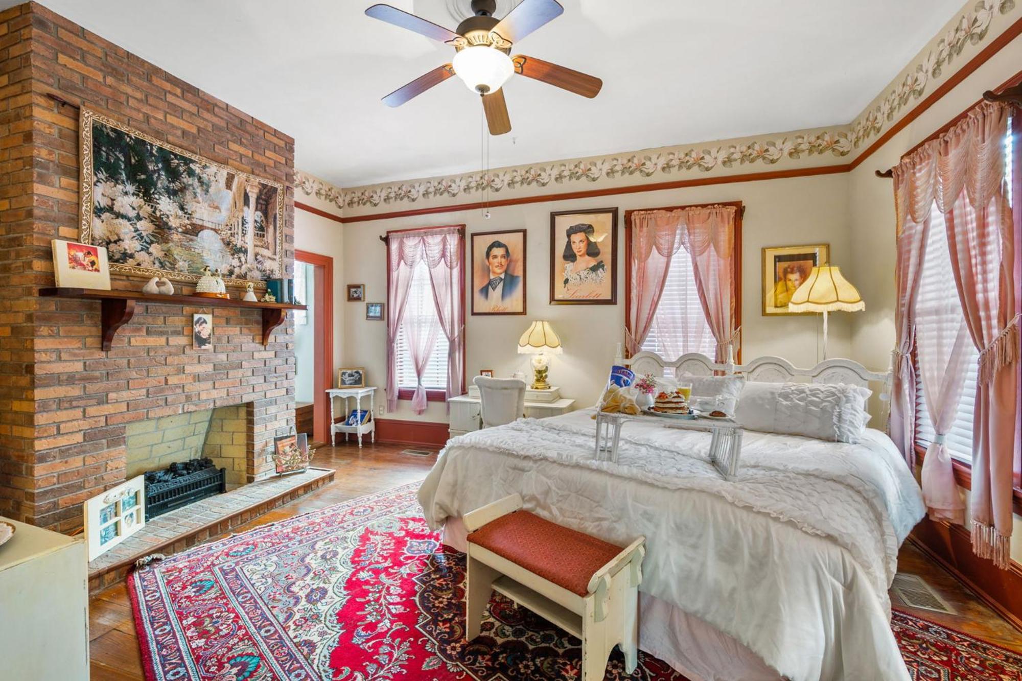 Goodbread House Bed And Breakfast Saint Marys Room photo